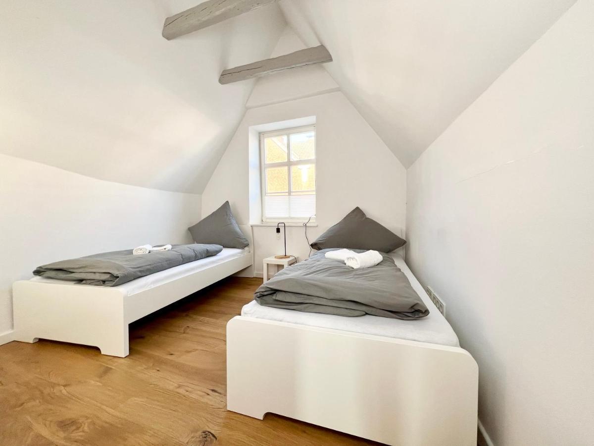 Historisches Kontorhaus, Zentral, 2Zi., Netflix! Villa Емден Екстериор снимка